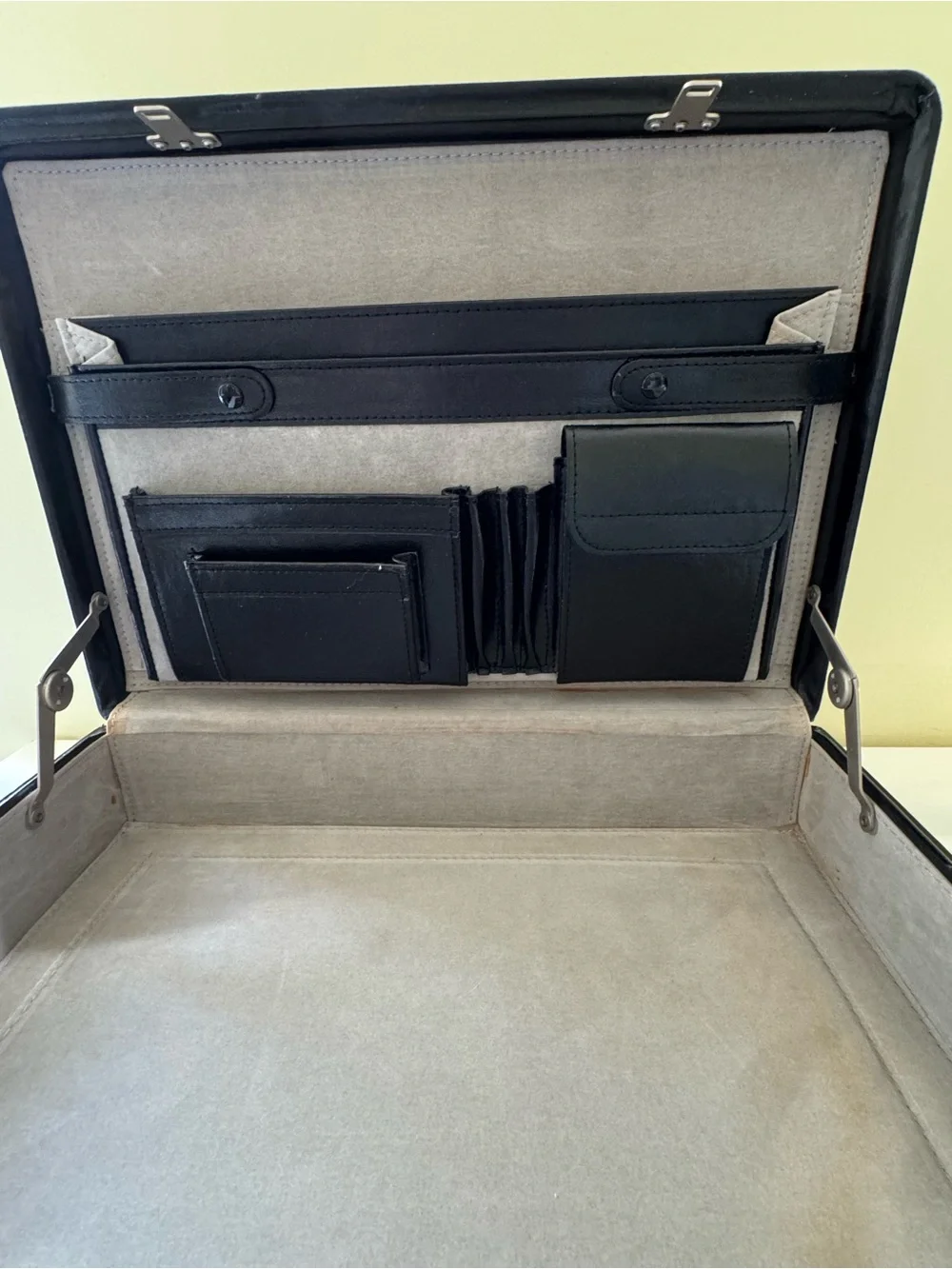 Wilsons Leather Genuine Leather Attaché Briefcase Business Case